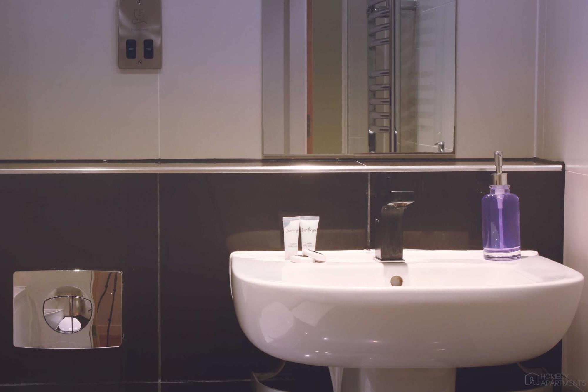 Homely Serviced Apartments - Blonk St Sheffield Eksteriør bilde